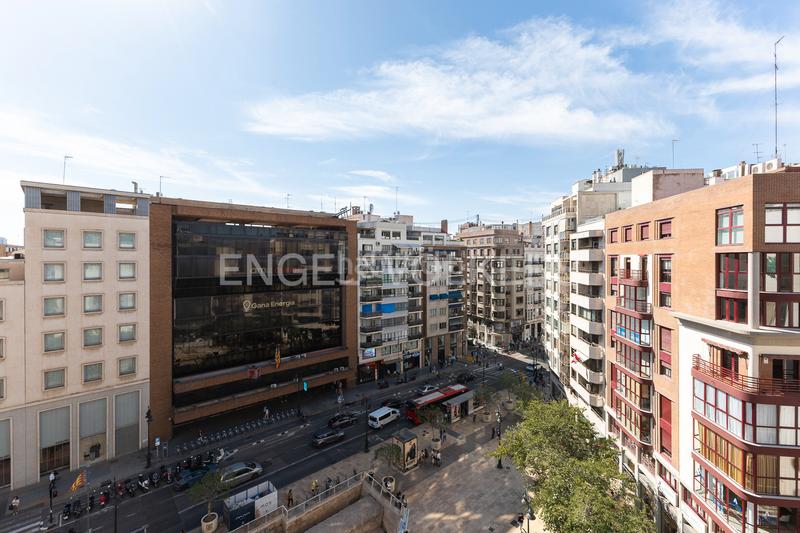 Foto 35910c75-b1e8-4971-95da-89160dde94fe. Apartamento exclusivo apartamento en plaza los pinazo en Valencia