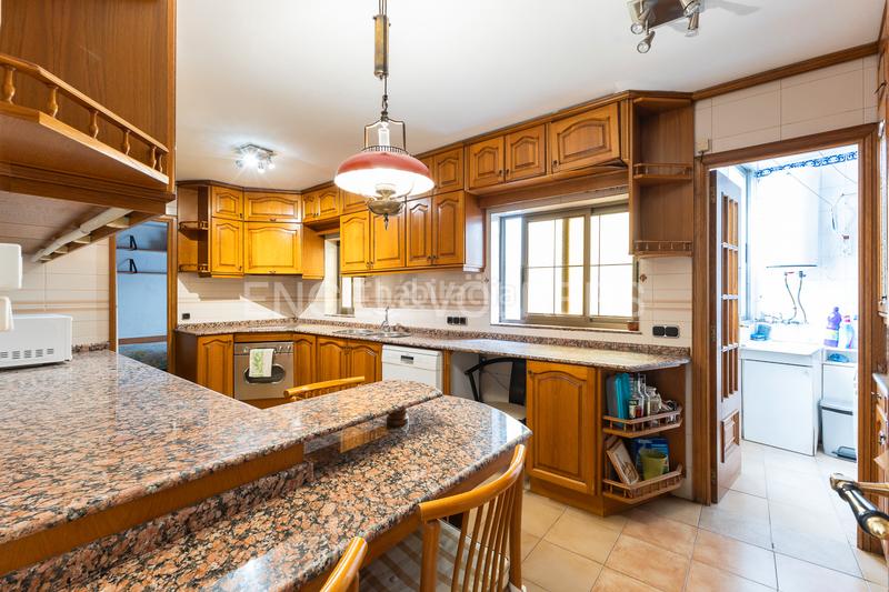 Foto 942e0b48-929d-4108-b274-fa00ab6eb38d. Apartamento exclusivo apartamento en plaza los pinazo en Valencia