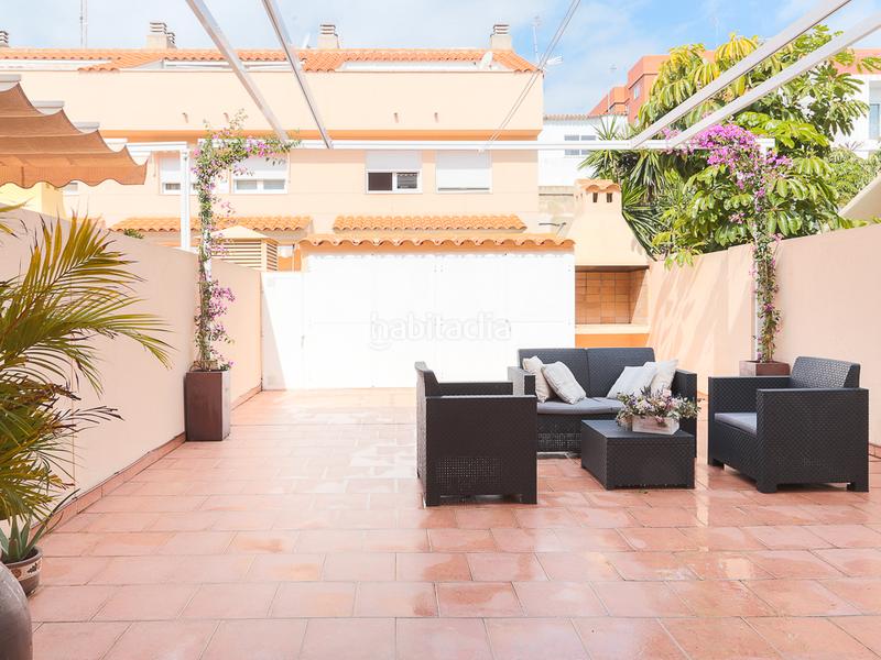 Foto 11c1454f-a507-4c34-a316-25b017576e66. Lloguer casa amb calefacció aparcament a Malva Rosa Valencia