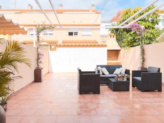 House in Isabel de villena