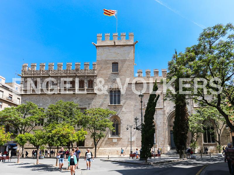 Foto 5c54edbe-722a-433e-83fd-2d0446574d41. Apartament amb calefacció a El Mercat Valencia