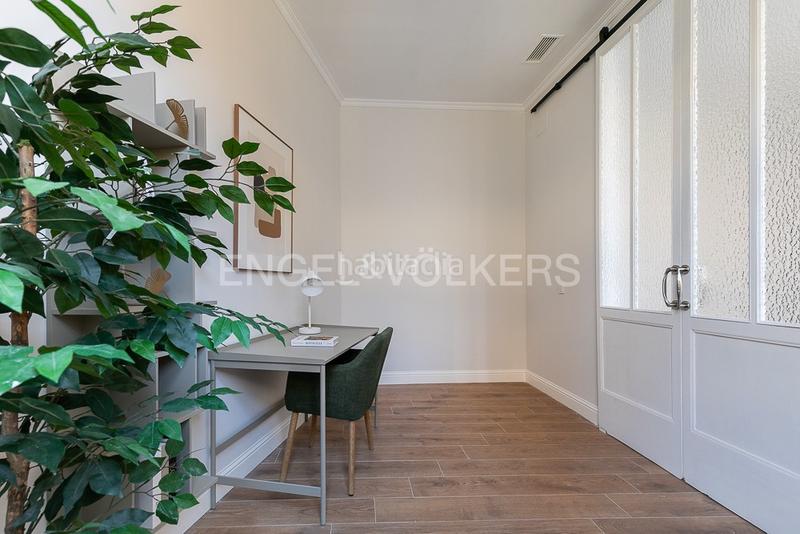 Foto f25d7815-b4cf-4d2f-9a91-62c11c3f291a. Apartament amb calefacció a El Mercat Valencia
