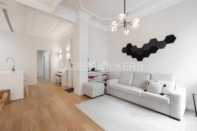 Foto 40e8f4f1-3bcf-453a-a017-b8447f870720. Appartement avec chauffage dans Gran Via Valencia