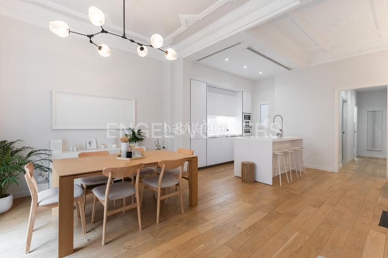 Foto ddf0a59d-fd1c-458a-96fa-3a8f2c72ad6d. Appartement avec chauffage dans Gran Via Valencia