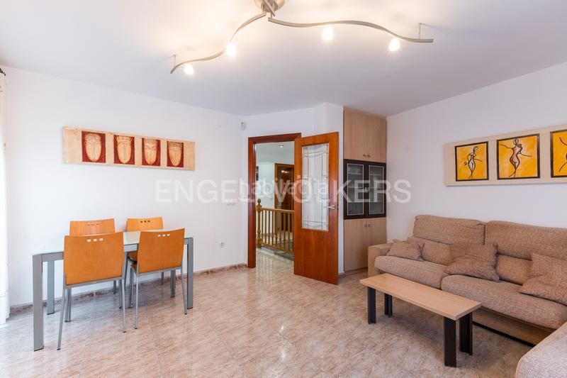 Foto 1daf0283-dd9d-4b3d-a142-161fc1221796. Casa  independiente con posibilidad de segregación en Paterna