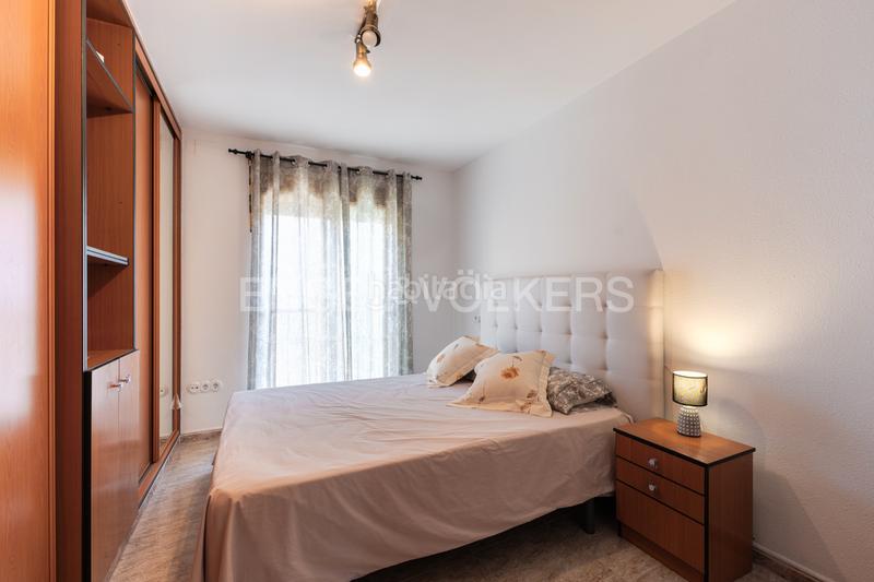 Foto 229af45b-0a1a-40eb-92ca-dddfd3fca61b. Casa  independiente con posibilidad de segregación en Paterna