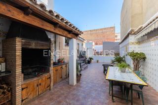 Haus in Centro Ciudad. Casa independiente con posibilidad de segregación en paterna