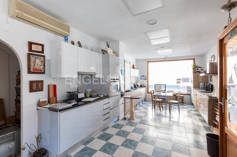 Foto addac6b1-8e3a-42fe-8d78-24e54738956d. Casa  independiente con posibilidad de segregación en Paterna