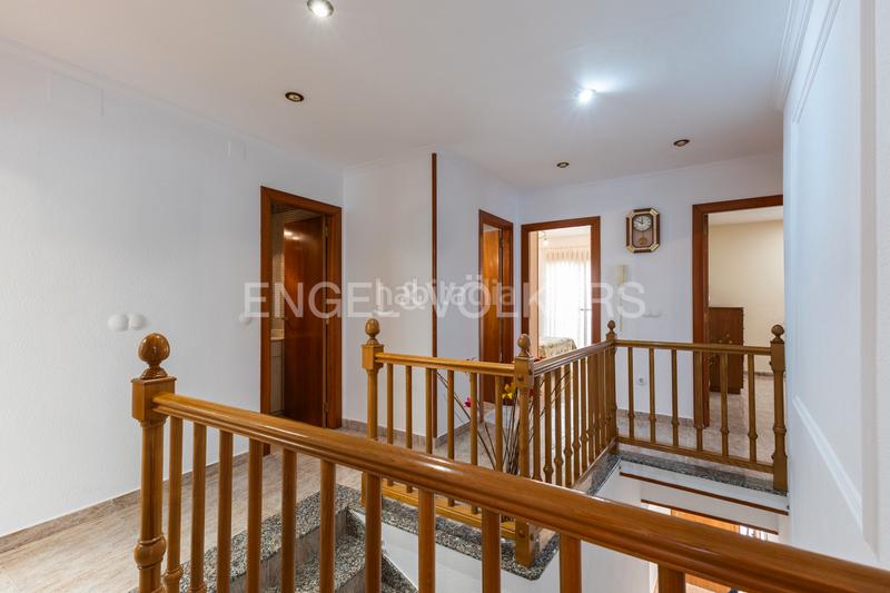 Foto bbf056ee-26ff-4bbe-a08b-38ddbd84c30a. Casa  independiente con posibilidad de segregación en Paterna