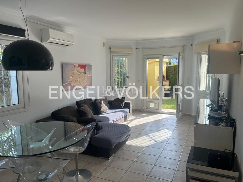 Foto 12b1cbce-009b-47d1-93f6-1fb0967e8495. Affitto casa a schiera con riscaldamento piscina in Oliva