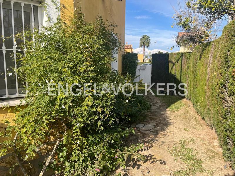 Foto 28e01ff6-f717-41f2-ba0f-f0640e337375. Affitto casa a schiera con riscaldamento piscina in Oliva