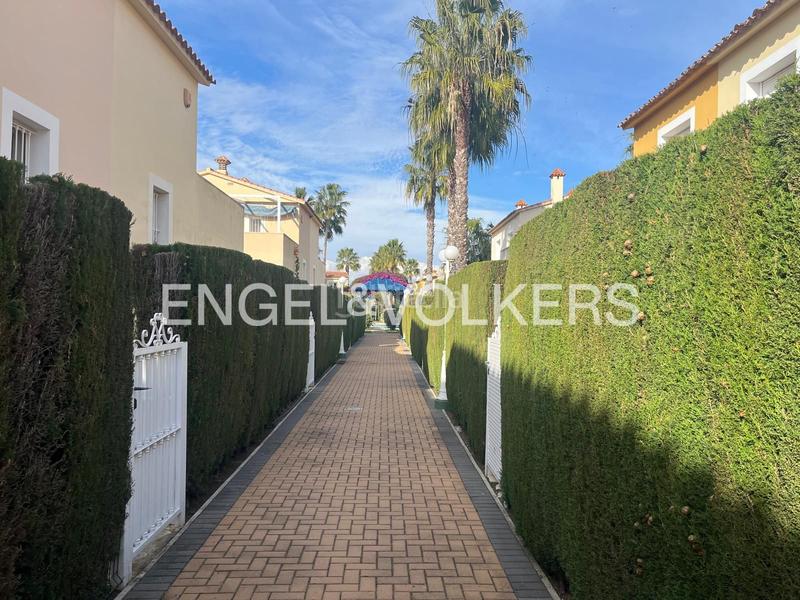 Foto c8596ffd-6171-44e0-8f63-6b4ed5d92393. Affitto casa a schiera con riscaldamento piscina in Oliva