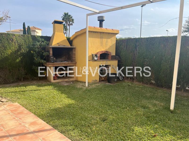 Foto d6a86afe-29f2-4627-b382-d00866f75ddc. Affitto casa a schiera con riscaldamento piscina in Oliva