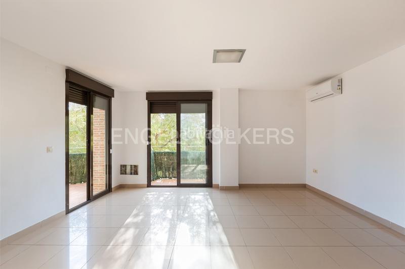 Foto 2b4f77e2-0fa6-4b9f-bebb-603c05563b12. Location appartement avec chauffage dans Pueblo Eliana (l´)