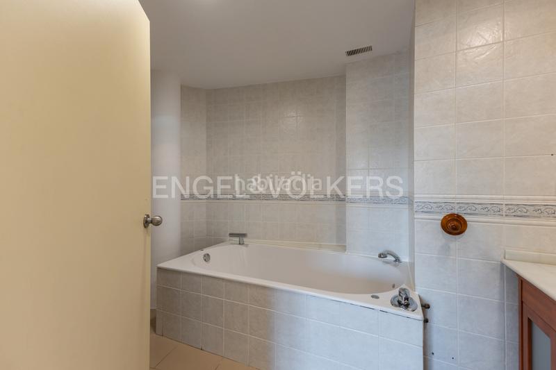 Foto 91b22e92-27ce-4ed8-bada-9612654460be. Location appartement avec chauffage dans Pueblo Eliana (l´)