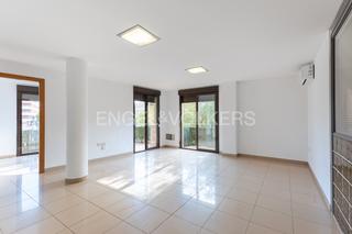 Location Appartement à Pueblo. Elegante apartamento con jacuzzi en valència
