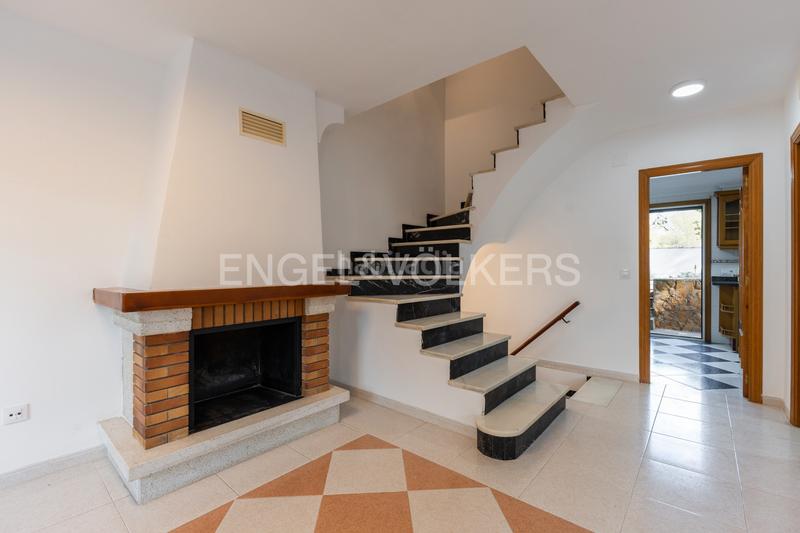 Foto 4025bfee-c295-4d5f-bbef-00df450138c6. Location maison avec chauffage parking piscine dans Torrent