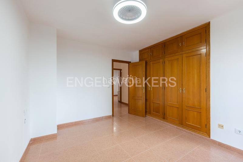 Foto b8769a8c-3160-499b-b788-5e7b24bf0bb6. Location maison avec chauffage parking piscine dans Torrent