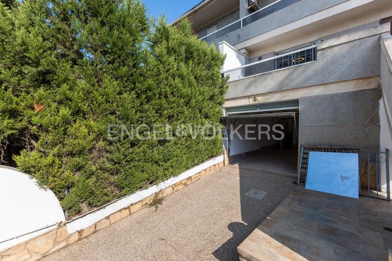 Foto 0729cb31-5b7c-44ea-9cc8-617f481be5b1. Miete haus mit heizung parking pool in El Vedat - Santa Apolonia Torrent