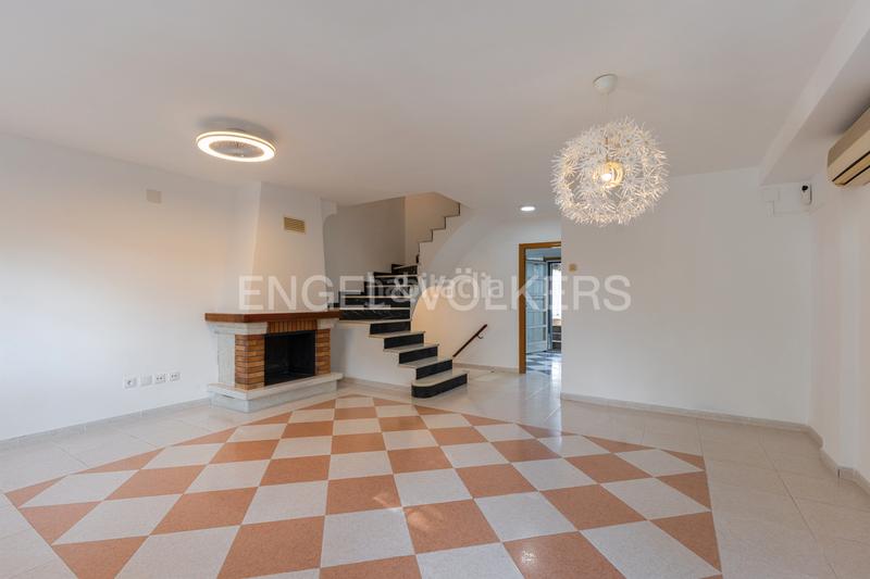 Foto 01ef9b2f-421f-4f3f-a4a7-8cf05e8385f2. Rent house with heating parking pool in El Vedat - Santa Apolonia Torrent