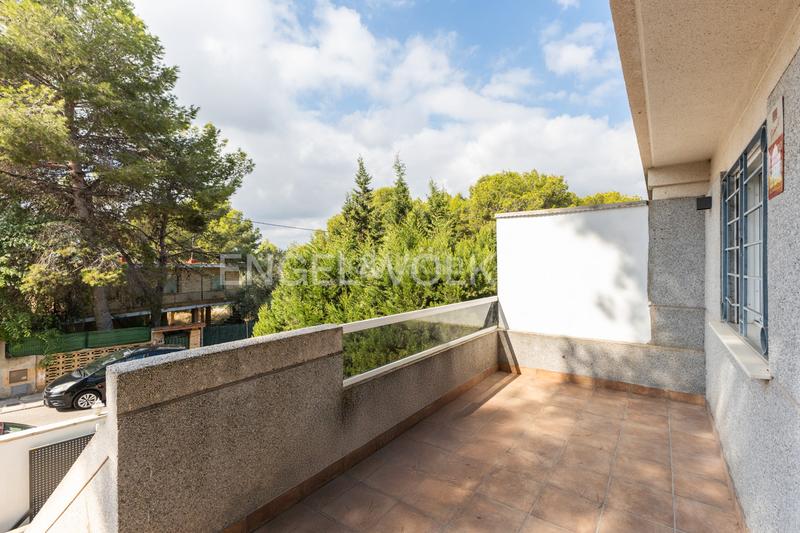 Foto dfb2a6f9-a0ad-44b3-959f-fb194a42c2f8. Rent house with heating parking pool in El Vedat - Santa Apolonia Torrent