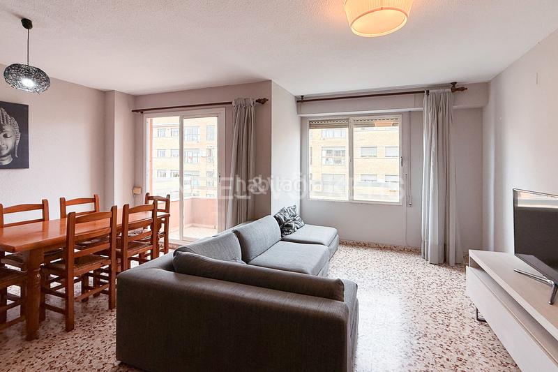 Foto 3da26f63-af1d-429d-a265-6899f6c2b8d4. Alquiler apartamento amplia vivienda en benimaclet en Valencia