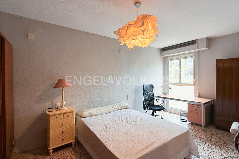 Foto 940b4714-45ed-4d05-aeee-0a4c6de1d226. Alquiler apartamento amplia vivienda en benimaclet en Valencia