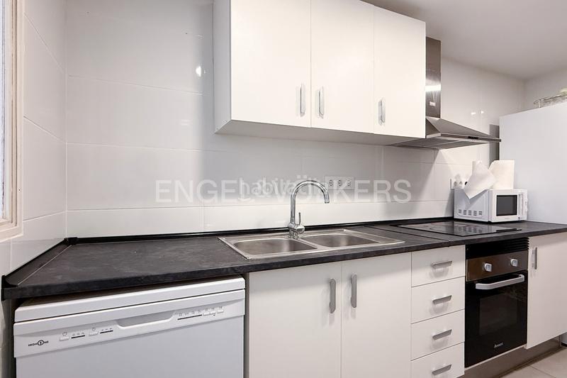 Foto aeef437c-8713-4dbe-a2f3-46b2d43eea0b. Alquiler apartamento amplia vivienda en benimaclet en Valencia