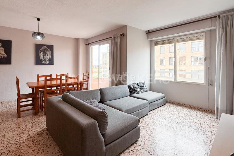 Foto 548d052b-866f-4f30-ab17-44fc4914074f. Lloguer apartament amb calefacció a Camí de Vera Valencia