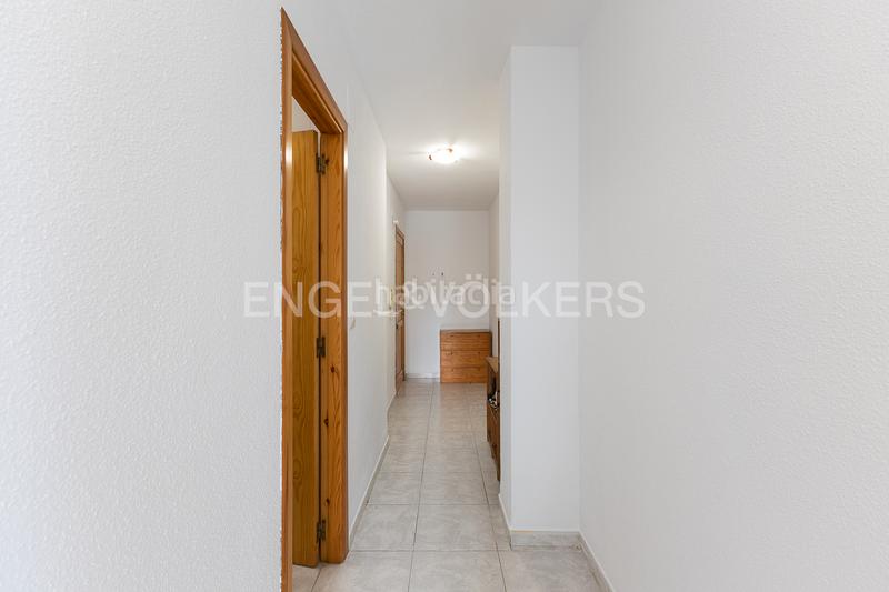 Foto 224814e2-1f07-46fe-984c-46fe80248342. Apartment with heating parking in Corinto-Almardà Sagunt