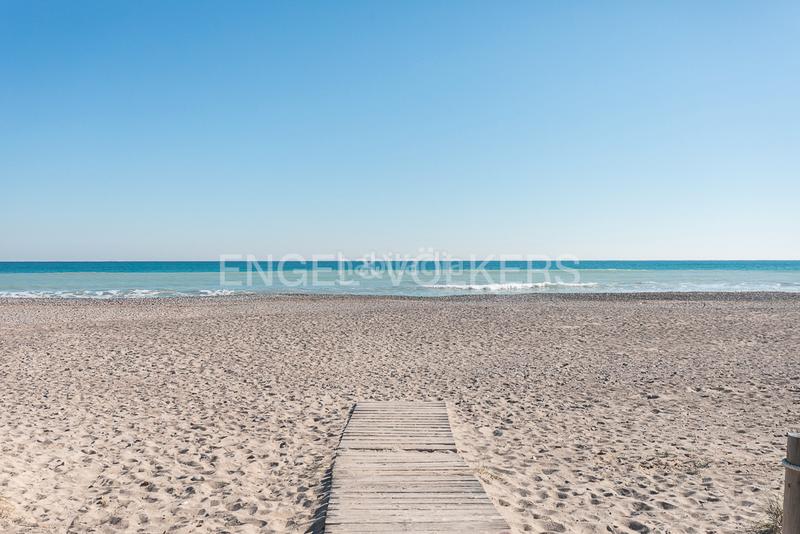 Foto 6a0c9c6a-a96c-4b4a-b978-100f069be9d9. Apartment with heating parking in Corinto-Almardà Sagunt