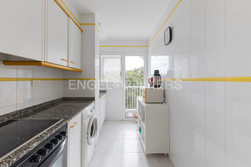 Foto 8ad6a2f7-9e81-406c-a091-648f20f7deba. Apartment with heating parking in Corinto-Almardà Sagunt