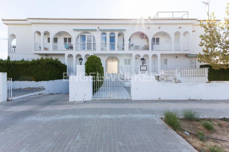 Foto b91b73c6-131d-45d9-99ff-653b8618073f. Apartment with heating parking in Corinto-Almardà Sagunt