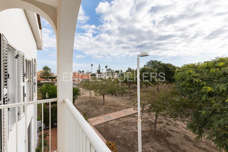 Foto cbbc7c40-8f25-45fa-9b95-c08b7ceb7b11. Apartment with heating parking in Corinto-Almardà Sagunt