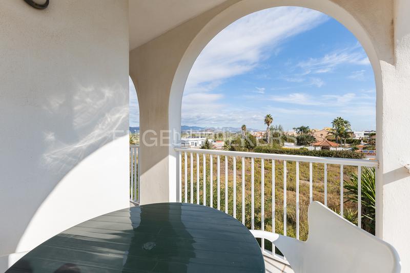 Foto ff7651ce-09c9-4f8d-9210-8d829ccf212f. Apartment with heating parking in Corinto-Almardà Sagunt
