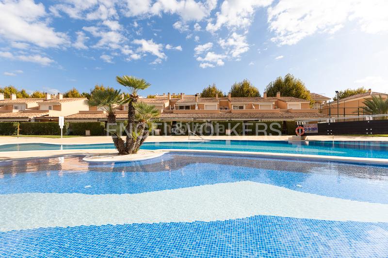 Foto e2b11922-a6a2-4edb-a894-04cec9ad8136. Maison avec chauffage piscine dans Montañar-El Arenal Xàbia