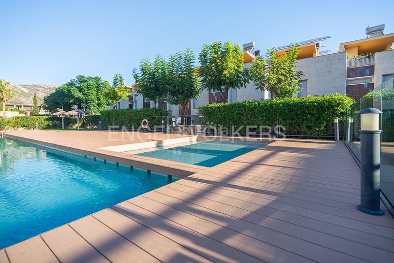 Foto 64fe6c6f-5418-4023-8c28-971958bdb884. Casa con riscaldamento parcheggio piscina in El Balcó-Jaume I Oropesa del Mar