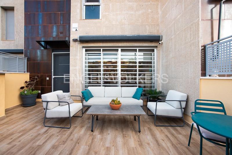 Foto ee6f44d7-fd5b-4f3d-b54e-3edf4a941cb9. Casa con riscaldamento parcheggio piscina in El Balcó-Jaume I Oropesa del Mar