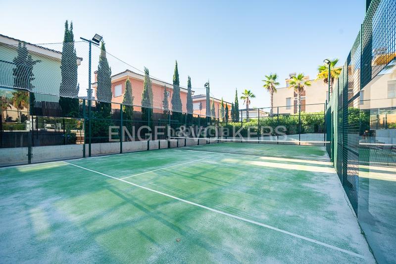 Foto f208a519-8856-4edb-9a6b-693b6b33849c. Casa con riscaldamento parcheggio piscina in El Balcó-Jaume I Oropesa del Mar