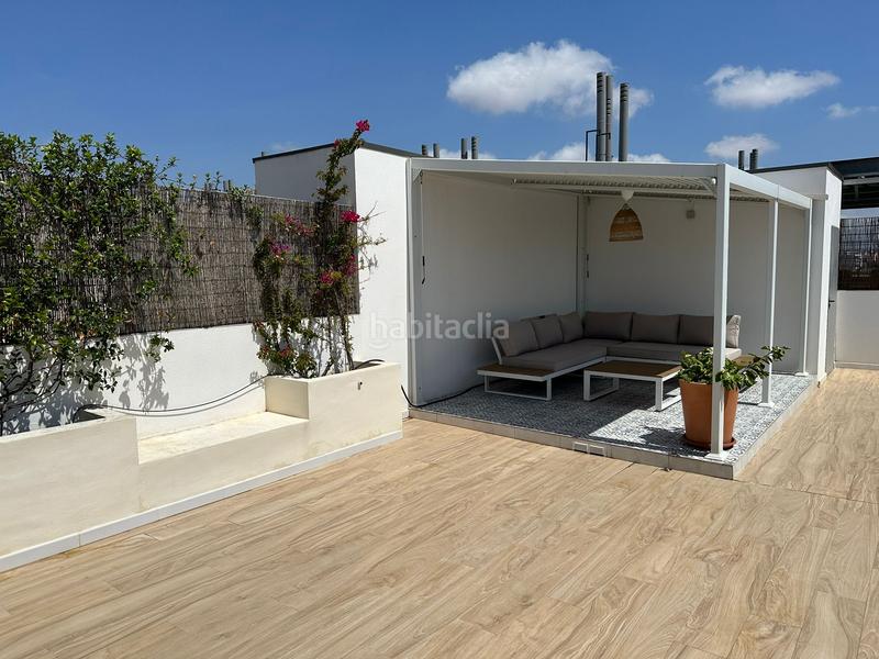 Foto 64cdfd0b-6d2a-4f5e-b783-8eda92c5a95b. Alquiler apartamento exclusivo ático tipo loft con terraza en Valencia