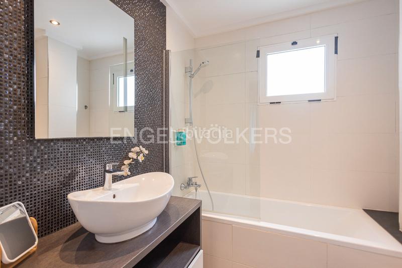 Foto 04aec1ca-c9df-4652-9ce0-5485768ce2b3. Attico con riscaldamento in Arrancapins Valencia