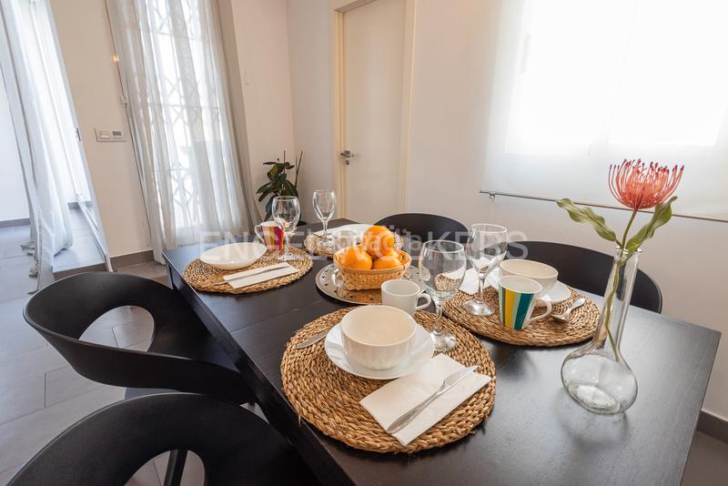 Foto 8c6a9ab9-9950-44a3-a80b-62d1708bf887. Attico con riscaldamento in Arrancapins Valencia