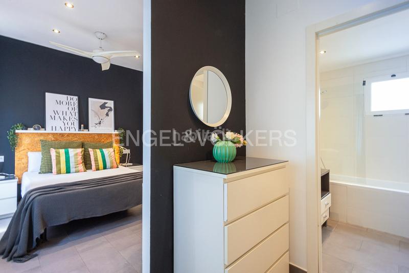 Foto 9ab9f15d-2175-4c64-b91a-93428bcea3c9. Attico con riscaldamento in Arrancapins Valencia