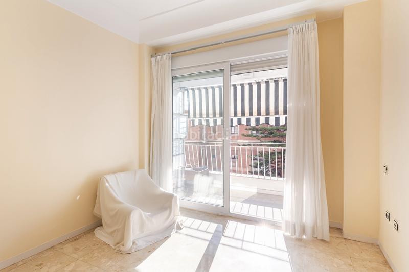 Foto 0b0b6f02-e4e5-496a-9d01-ddf8e04c108c. Alquiler apartamento luminoso piso con terraza en Valencia