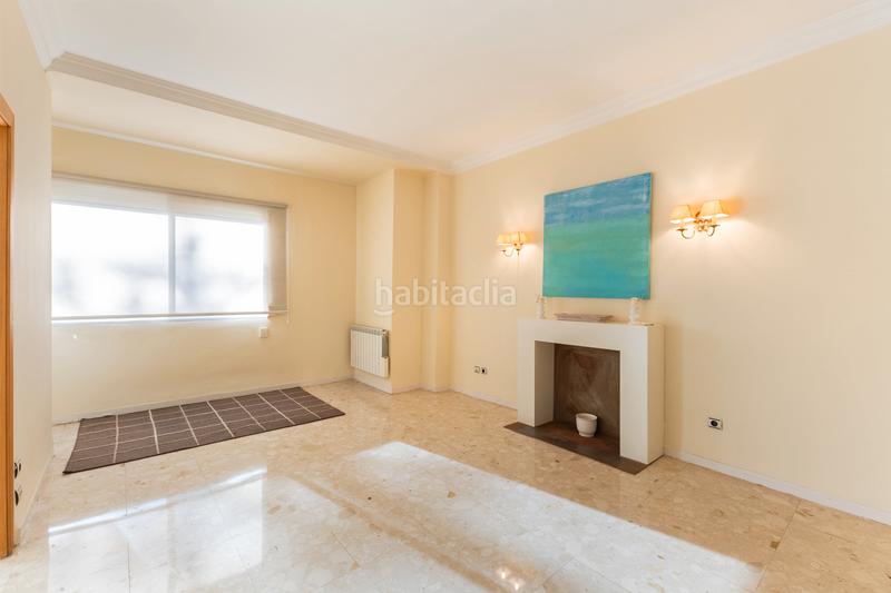 Foto a69eb339-0c00-4f76-b5c8-9d0e4a8685ae. Alquiler apartamento luminoso piso con terraza en Valencia