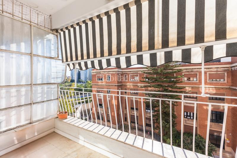 Foto fb2f8006-e46b-4c94-8edf-fe7fbce1aa05. Alquiler apartamento luminoso piso con terraza en Valencia