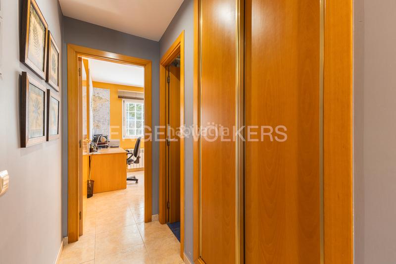 Foto 27375aa4-411a-4420-8167-e2a45090ea38. Casa diseño eterno y calidad superior en Sierra Perenchiza-Cumbres de Calicanto-Sto Domingo Chiva