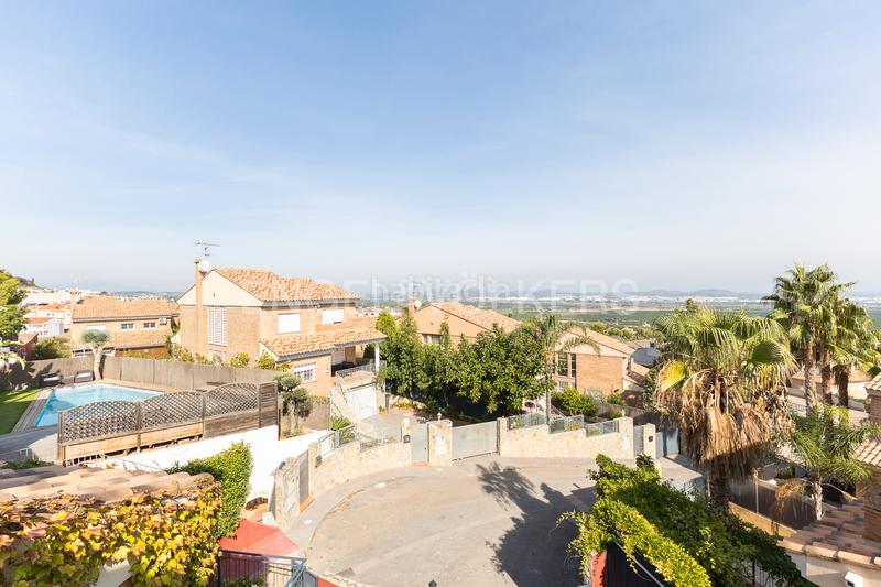 Foto 27e664d2-e5b9-473e-b221-e5b01e766d60. Casa diseño eterno y calidad superior en Sierra Perenchiza-Cumbres de Calicanto-Sto Domingo Chiva