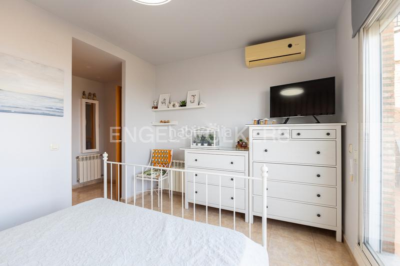 Foto 8b474845-f3e4-4072-8077-27defdfbda1e. Casa diseño eterno y calidad superior en Sierra Perenchiza-Cumbres de Calicanto-Sto Domingo Chiva