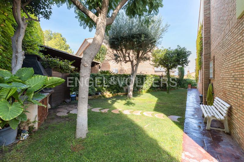 Foto 962fef97-0832-4395-b049-23bfdbcf5a79. Casa diseño eterno y calidad superior en Sierra Perenchiza-Cumbres de Calicanto-Sto Domingo Chiva